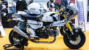 この発想には一本取られた ホンダ モンキー125をあえてインチダウンで凝縮感アップ ホンダ モンキー ホンダ モンキー カスタム カスタムバイク
