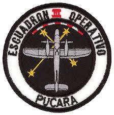 Al día de hoy, ¿que ventaja real representa el escudo de metal que llevan los oto melara, no es un peso muerto? Parches De Las Fuerzas Armadas Argentinas Fuerzas Armadas Insignias Militares Fuerza Aerea