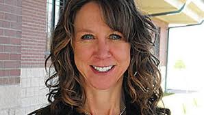 Luanne Hamilton's Instagram, Twitter & Facebook