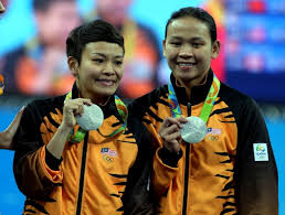 She won the gold medal at the 2010 commonwealth. Olympics Divers Cheong Jun Hoong And Pandelela Rinong Win Silver First Medal For Malaysia In Rio 2016
