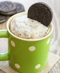 Cookies And Cream Mug Cake This Single Serving Cake Is Fluffy And Sweet With Crushed Oreo Pieces Mi Cookies N Cream Cookies Cream Mugs Chocolate Chip Mug Cake