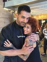 We go to the milan, italy certified ganesh's male saloon. Top 10 Hair Stylists Hair Salons In India