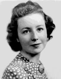 Estelle Burns's Instagram, Twitter & Facebook