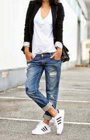 Sportlich translated from german to english including synonyms, definitions, and related words. Sportlich Aber Doch Elegant Outfit Kleidung Schwarzes Sakko