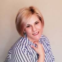 200+ perfiles de «Heidi Van»