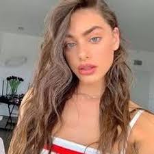 This little girl almost had a thug tearing up dropping them off at school  🥲 she really do make me so happy. I'm such a lucky dad, I hope I can always