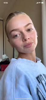 Samantha Riehl, Influencer/TikToker, 23 y/o. I love her cartoon sized eyes  : r/VindictaRateCelebs