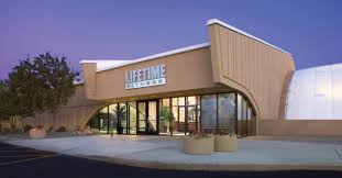Life time bloomington north is a luxury athletic resort located on the corner of normandale boulevard and 84th street in bloomington, mn. Luxury Tennis Club And Athletic Resort Life Time Bloomington South