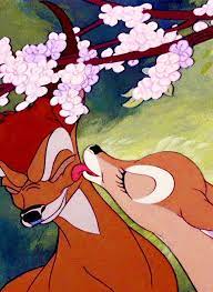 Pin By L On Kiss Kiss Disney Art Disney Wallpaper Disney Aesthetic