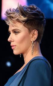 Attend a disco party by stealing hot and cool dresses of scarlett johansson trending: Bws â´µ Black Widow On Twitter I Believe In Scarlett Johansson S Short Hair Supremacy