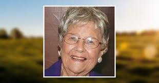 Deb Gunderson's Instagram, Twitter & Facebook