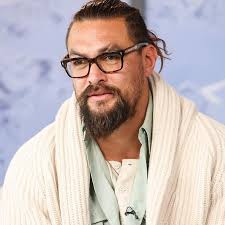 Posting forMihaela Piper She said “Cheers 🍻Happy Momoa Thursday  everyone❤️🤙🏼