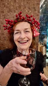 Se nos ha ido LUIS ARMANDO ROCHE DUGAND, apodado el gato por sus buenos  amigos. Nació en Caracas el 21 de noviembre de 1938 en la Parroquia El  Recreo. Falleció, el día (