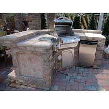 Hi, i'm the store manager deedee • outdoor refrigerators. Hills Grill Island Project