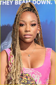 Peyton Elizabeth Lee Supports Milo Manheim at 'Zombies 3' Premiere: Photo  1351550