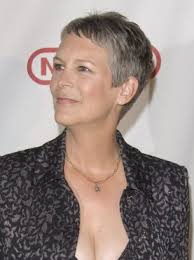 We provide easy how to style tips as well as letting you know which hairstyles will match your face shape jamie lee curtis' cropped, silver locks give her an energetic and fresh look that translates well for many hair textures. Jamie Lee Curtis With Silver Hair Classy And Very Short Haircut