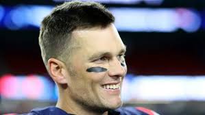 Tom Brady works out with new Buccaneers teammates at Tampa prep school