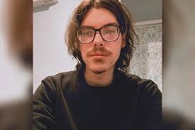 Eric Boyer's Instagram, Twitter & Facebook