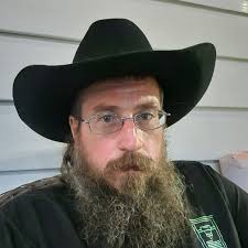 Is there ANYTHING to do around here for young adults. I've been living here  for 2 years and keep telling myself I just haven't explored enough 😭 but  we don't even have