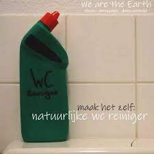 diy natuurlijke wc reiniger natuurlijke schoonmaakproducten schoonmaakproducten glazen fles
