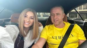 Ultimele stiri despre laurentiu reghecampf si anamaria prodan. Ce Spune Ana Maria Prodan Despre Divortul De Reghecampf Si Cum Va Gestiona Situatia Cu Gigi Becali Mobile