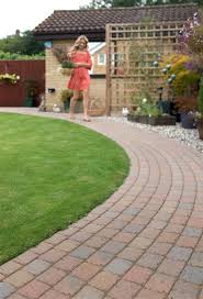 Driveway paving is so popular in the uk these days. Garden Design Ideas For Low Maintenance Gardens
