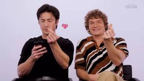 images?q=tbn:ANd9GcRCf7YIIod6V_ajM4pmTDGfrJkFlexNFOLFqA&s