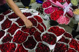 Tanggal 14 februari di kenal sebagai hari valentine atau valentine day, dan di gunakan untuk merayakan kasih sayang. Ketika Depok Menghindari Perayaan Hari Valentine Halaman All Kompas Com