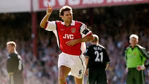 Victor lindelof's situation is also being monitored, with the defender suffering from an ongoing back problem that meant he was again rested on wednesday after featuring against. 7 Classic Arsenal Vs Manchester United Clashes That Turn Back The Clock Ahead Of Sunday S Huge Game 90min