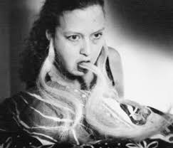 Lögn och förbannad sanning