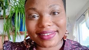 Laura Ridenour's Instagram, Twitter & Facebook