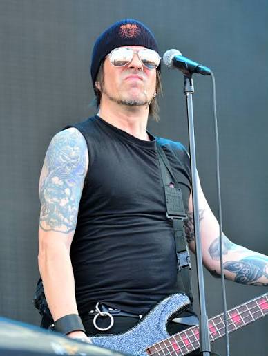 File:Rachel Bolan – Wacken Open Air 2014 04.jpg - Wikimedia Commons