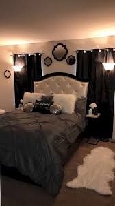 50 Beautiful Small Bedroom Design Ideas That Suitable Your Dream Home Bedroom Bedroomdesign Bedroom Woman Bedroom Simple Girls Bedroom Girl Bedroom Designs