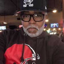 Which song is better, Remember The Time or Bump N Grind?