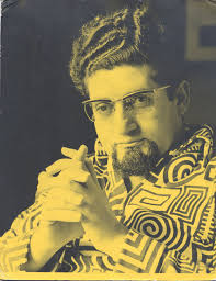 I am trying to figure out the name of Levy Teitler's brother in line 8  column 11. It looks like Prechel, but I don't think that is a Yiddish or  Jewish name.