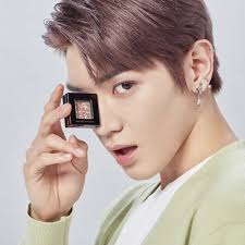 Nature republic x nct 127. Nature Republic X Nct 127 Nct 127 Tae Yong Twinkle Gemstone Glitter Eye Shadow 5ea Wholekorea