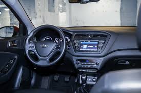 Dank einfacher montage mittels selbsthaftenen doppelseitigem klebeband schnell einsatzbereit. Hyundai I20 Dauertest Bericht Hyundai I20 2 Gb