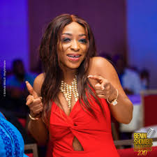 Merci à King'Art Empire pour ces belles images 📸🥰 Soirée Benin Showbiz  Awards 2019 au Golden Tulip le Diplomate de Cotonou 🌟  #BeninShowbizAwards2019 #FanaFanaLady #ModernAmazon