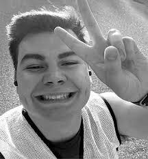 Eileen Pearson's Instagram, Twitter & Facebook