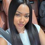 Maria Snelson's Instagram, Twitter & Facebook