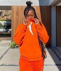 나오미 오사카는 경기 후 눈물을 흘렸다. ì§€ë‚œí•´ ìˆ˜ìž… 1ìœ„ ì—¬ìž í…Œë‹ˆìŠ¤ì„ ìˆ˜ê°€ ì¸í„°ë„·ì— ì˜¬ë ¸ë‹¤ê°€ ë‚œë¦¬ ë‚œ ìˆ˜ì˜ë³µ ì‚¬ì§„ ìœ„í‚¤íŠ¸ë¦¬