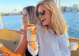 Enjoy a warm cozy boat ride with your family and friends as you glide through alamitos bay and the beautiful naples canals with london boat rentals in long beach. London Boat Rentals Duffy Boat Rentals In Long Beach Ca