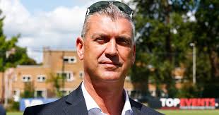 John Vink blijft ook volgend seizoen coach van DHSC