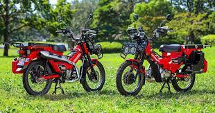 二灯式ヘッドライトも特大テーブルもボルトオン ムーンアイズのホンダct125ハンターカブ アウトドアカスタマイズ motorfan bikes モータファンバイクス ハンターカブ ホンダ ホットロッド