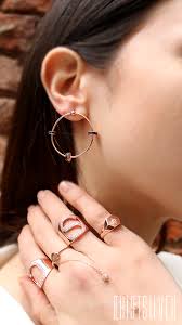 Halka Kupeler Ve Harf Yuzukleri Cok Seviyoruz Jewelery Jewellery Silver Ring Halka Kupeler Kulak Kelepceleri Kupe