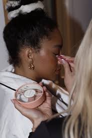 Eksklusiv Makeup-Prep med H&M Beauty og Dorah før ELLE-gallaen