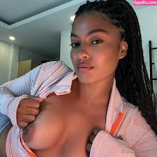 Requests - ItsmenaomiNaomiTrotz | Social Media Girls