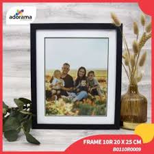 Jika foto ingin terlihat cantik, alangkah baiknya foto tersebut juga dipadukan dengan frame yang menarik. Bingkai 10r Harga Terbaru Juni 2021 Blibli