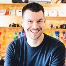 Allison Mankowski's Instagram, Twitter & Facebook