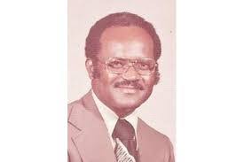 Elton Bruce's Instagram, Twitter & Facebook